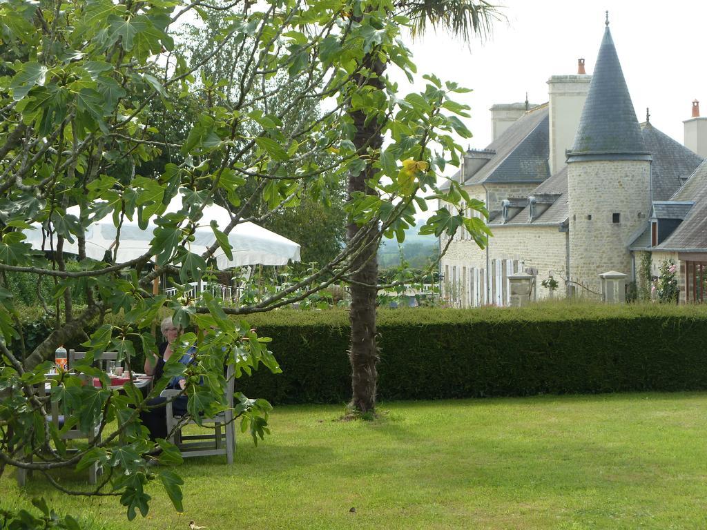 Manoir De Turqueville Les Quatre Etoiles Bagian luar foto